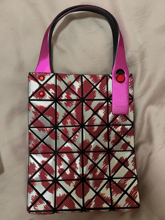 BAO BAO ISSEY MIYAKE Bag - Picture 2 of 9